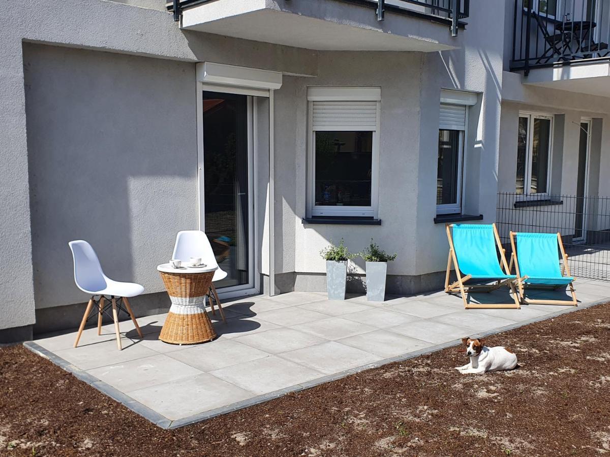 דז'יבנובק Apartament Beige Z Ogrodkiem מראה חיצוני תמונה